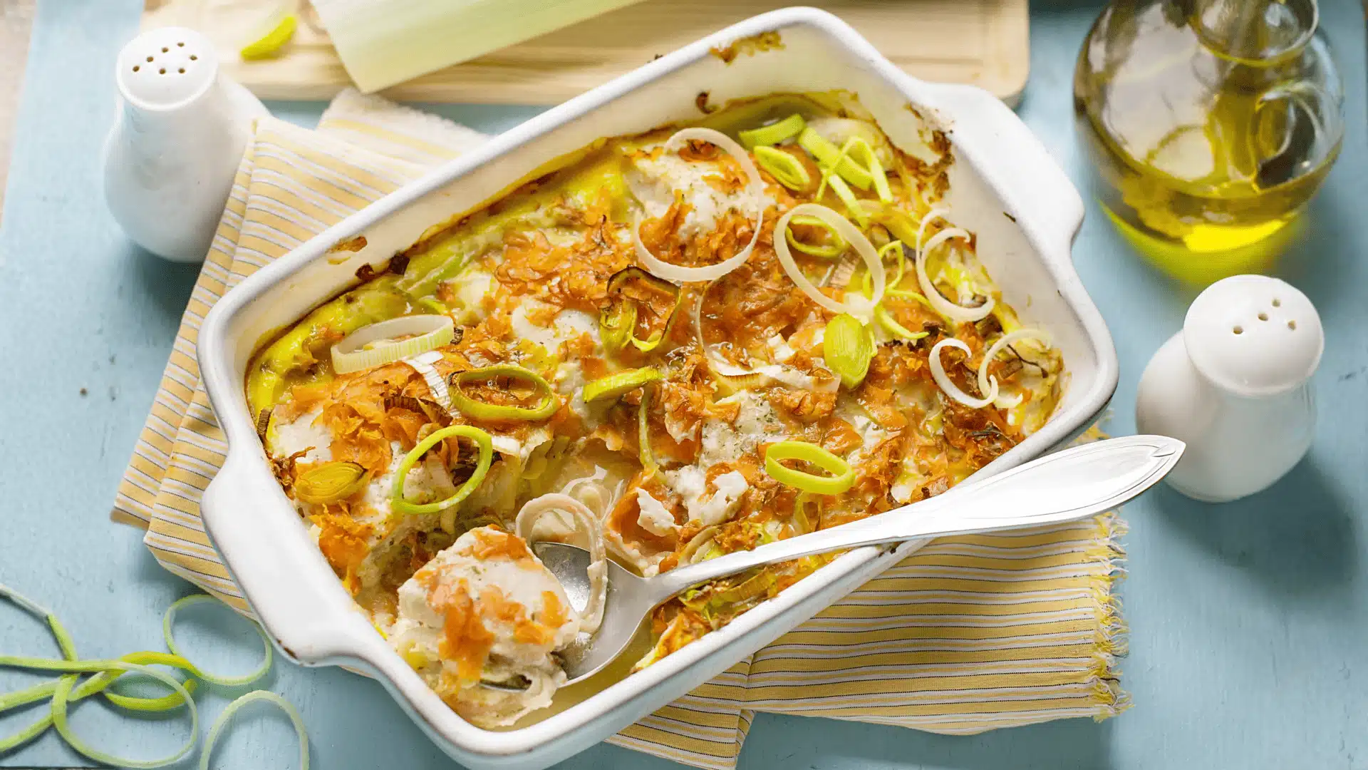 Gratin de poulet aux poireaux et pommes de terre